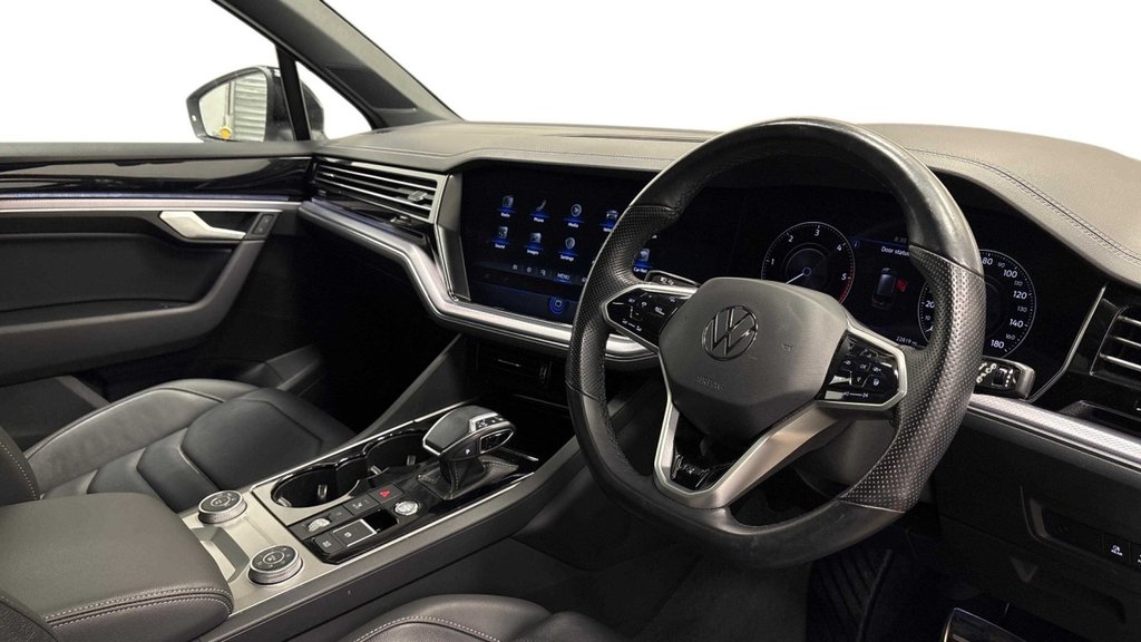 Used Volkswagen Touareg 2020 for sale - 76454701: Photo 5