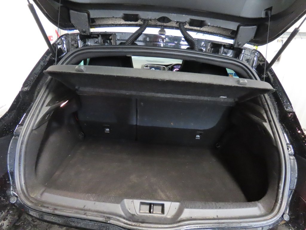 Used Renault Megane 2020 for sale - 76999137: Photo 14