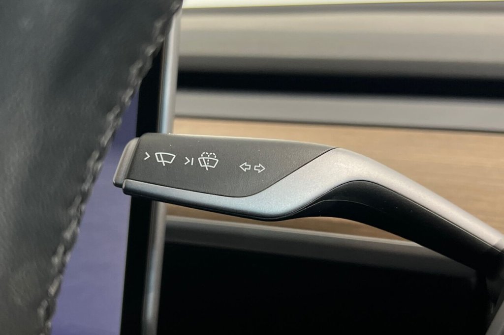 Used Tesla Model Y 2024 for sale - 77452096: Photo 28