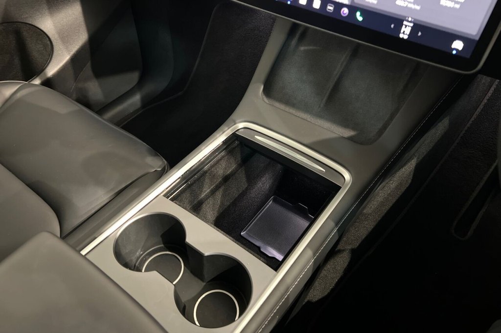 Used Tesla Model Y 2024 for sale - 77452096: Photo 37