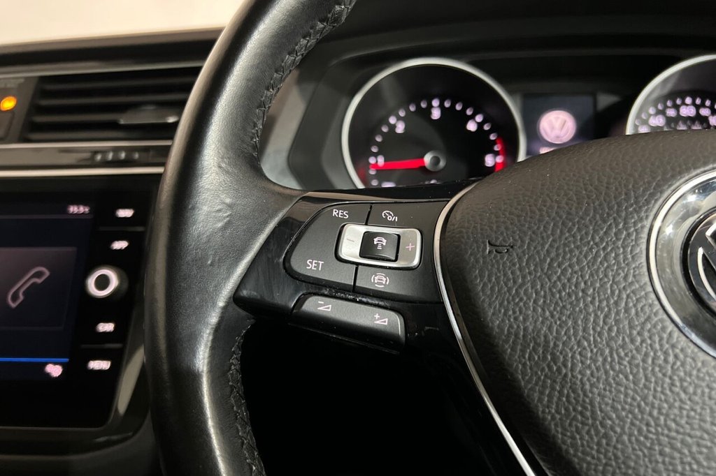 Used Volkswagen Tiguan 2019 for sale - 75765675: Photo 25