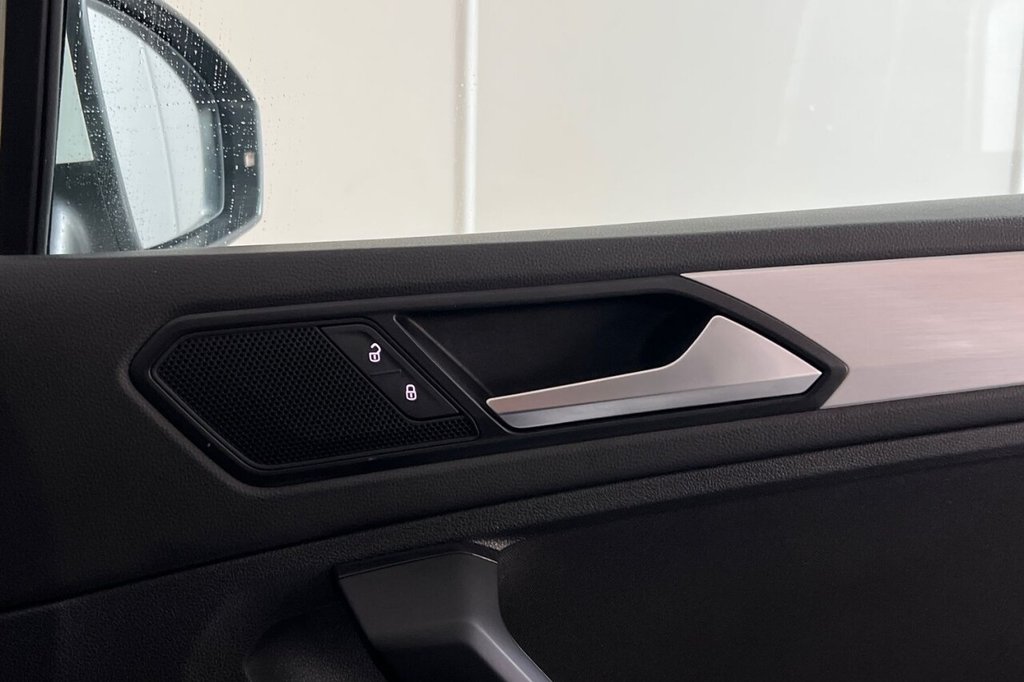 Used Volkswagen Tiguan 2019 for sale - 75765675: Photo 39