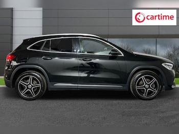 Used Mercedes-Benz GLA 2023 for sale - 75335446: Photo