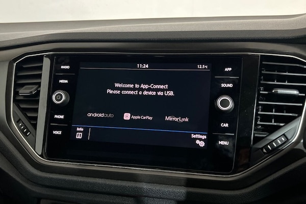 Used Volkswagen T-Roc 2019 for sale - 76132205: Photo 15