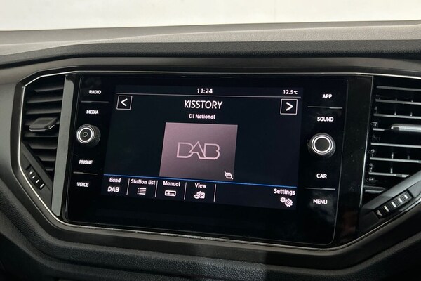 Used Volkswagen T-Roc 2019 for sale - 76132205: Photo 16