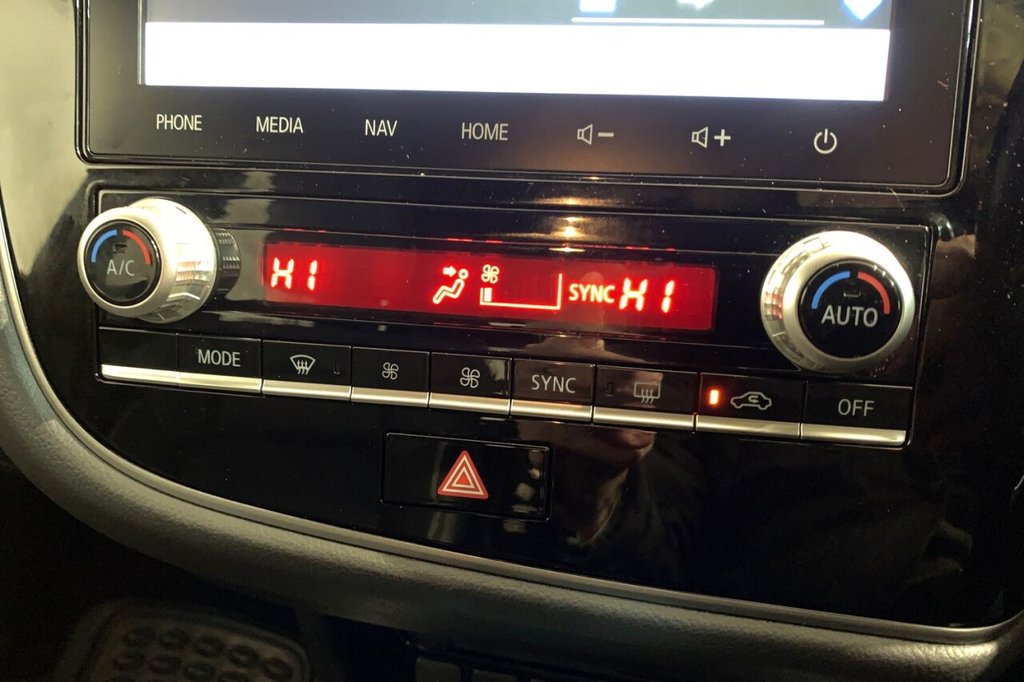 Used Mitsubishi Outlander 2021 for sale - 77139362: Photo 31