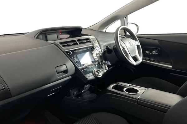 Used Toyota Prius+ 2020 for sale - 76322967: Photo 11