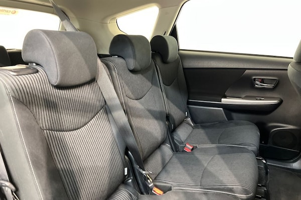 Used Toyota Prius+ 2020 for sale - 76322967: Photo 24