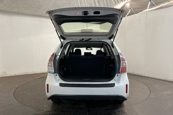 Used Toyota Prius+ 2020 for sale - 76322967: Photo 37
