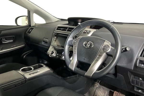 Used Toyota Prius+ 2020 for sale - 76322967: Photo 9