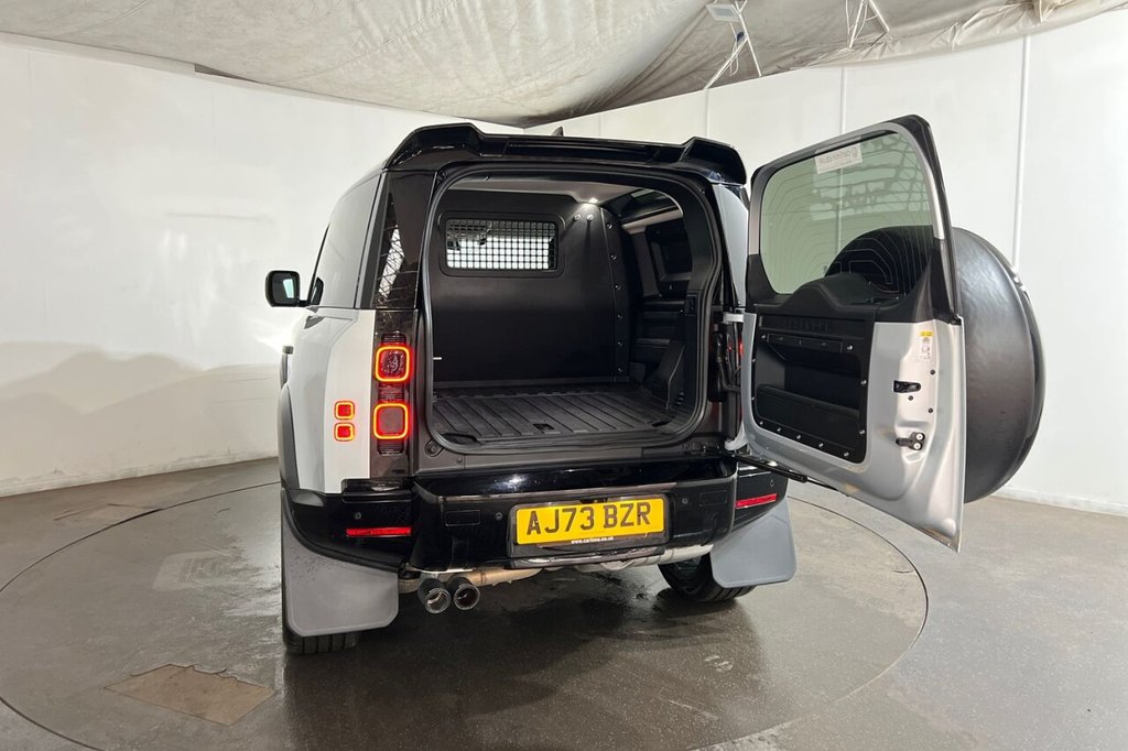 Used Land Rover Defender 2024 for sale - 77360235: Photo 36