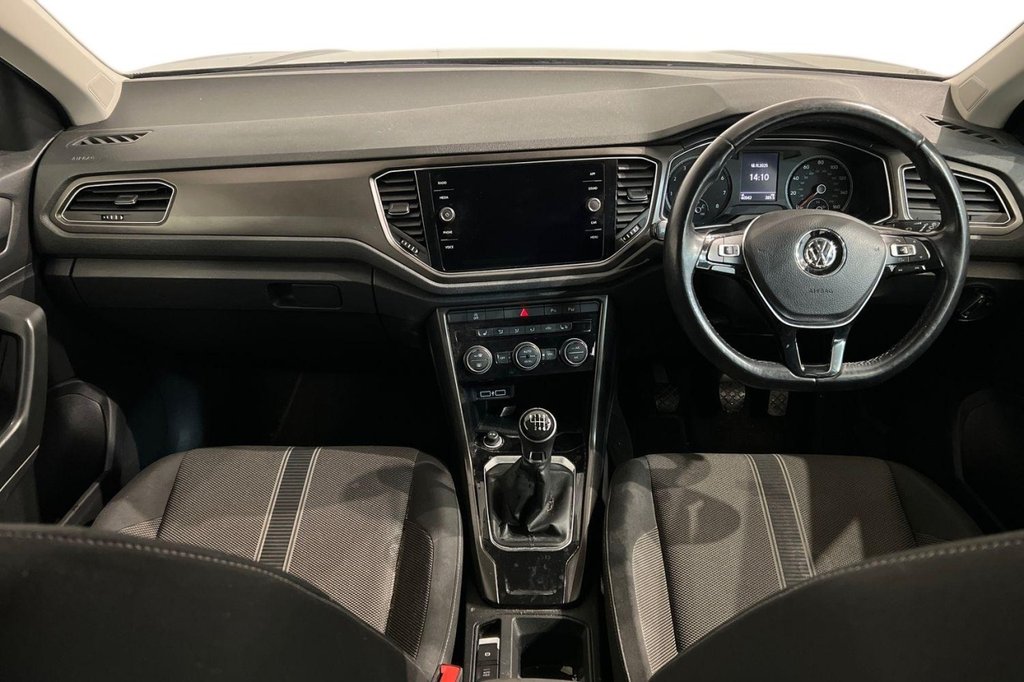 Used Volkswagen T-Roc 2018 for sale - 76654640: Photo 11