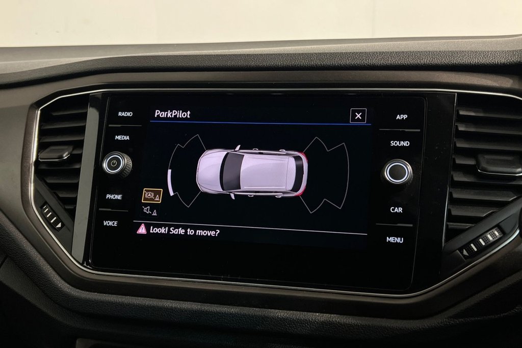 Used Volkswagen T-Roc 2018 for sale - 76654640: Photo 15