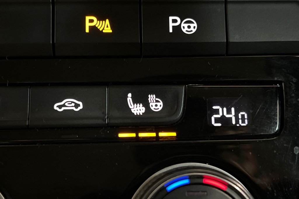 Used Volkswagen T-Roc 2018 for sale - 76654640: Photo 19