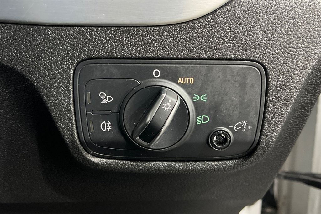 Used Audi Q2 2018 for sale - 78044637: Photo 33