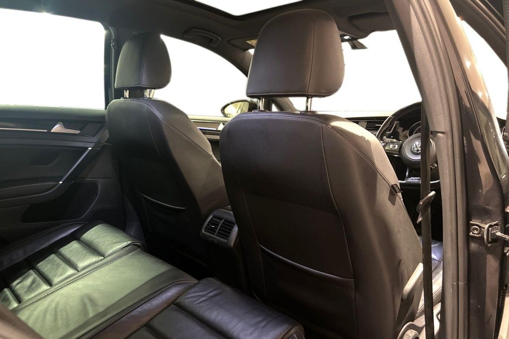 Used Volkswagen Golf 2014 for sale - 76900406: Photo 10