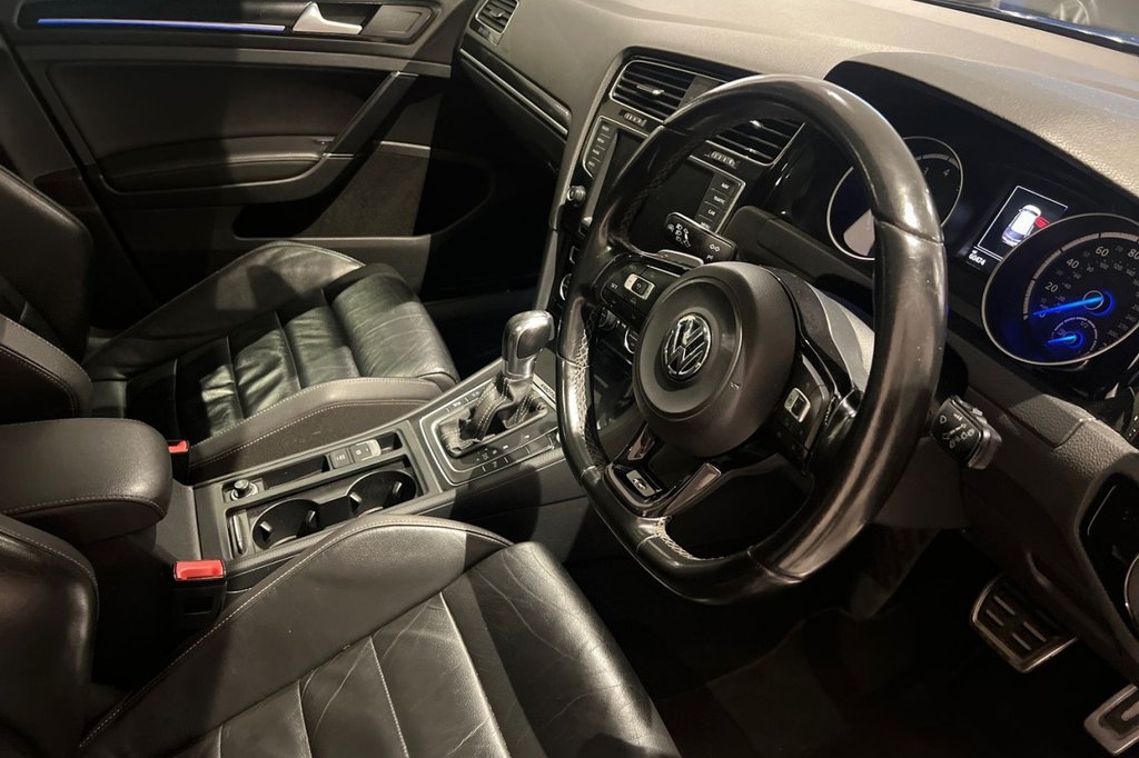 Used Volkswagen Golf 2014 for sale - 76900406: Photo 34