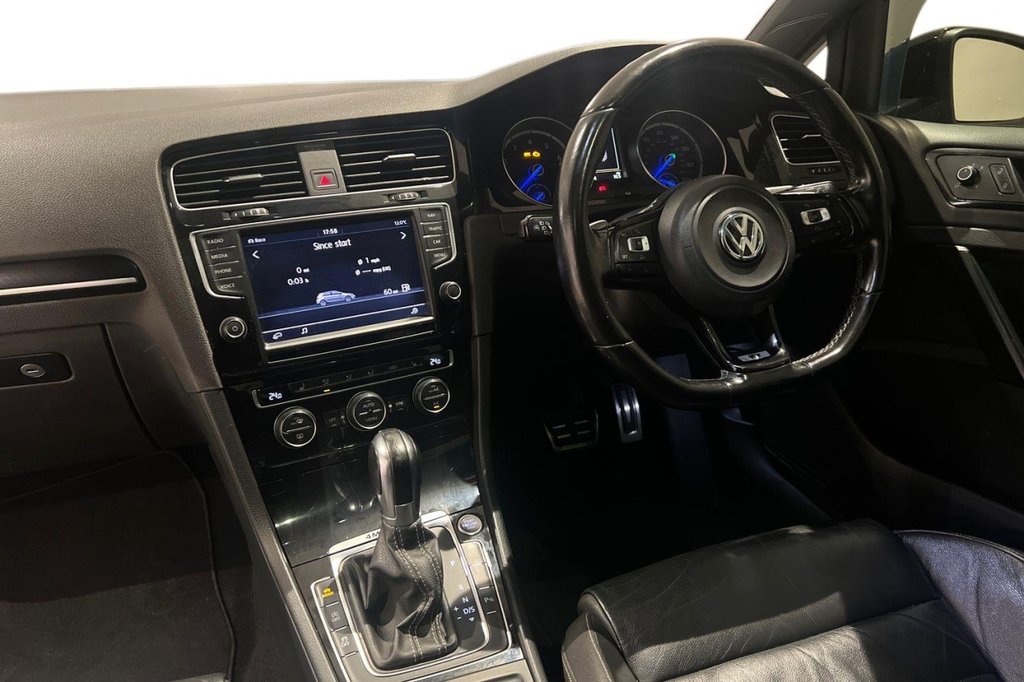 Used Volkswagen Golf 2014 for sale - 76900406: Photo 9