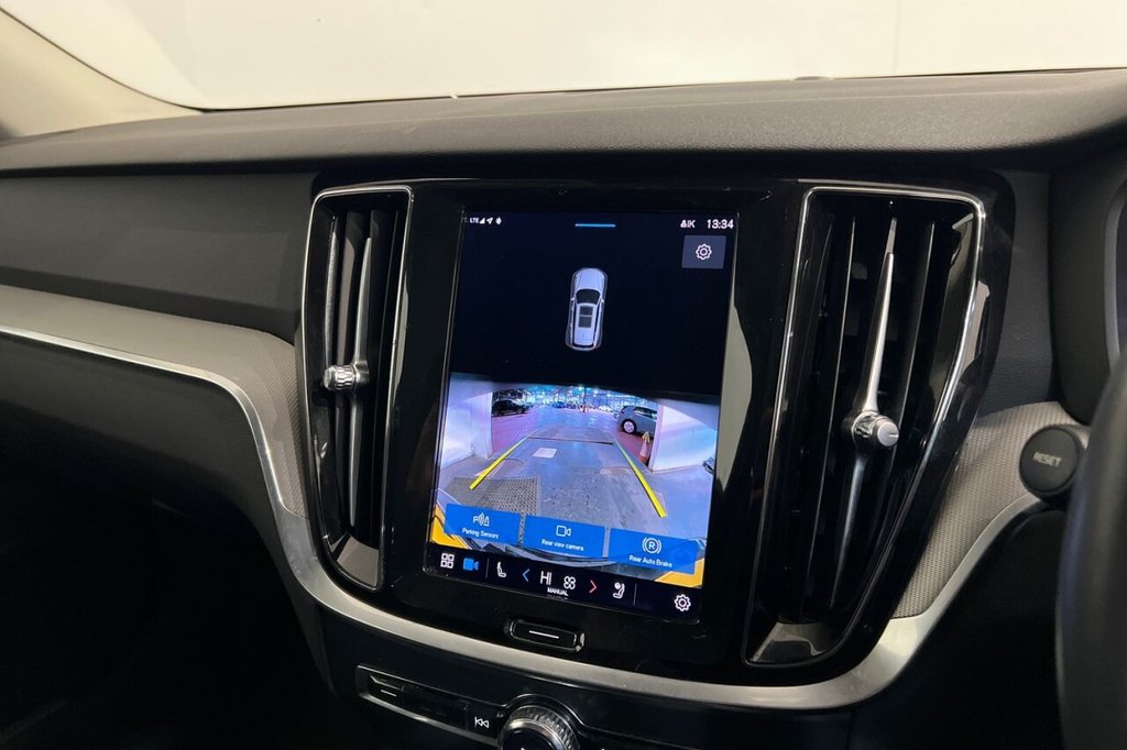 Used Volvo V60 2022 for sale - 77452170: Photo 30