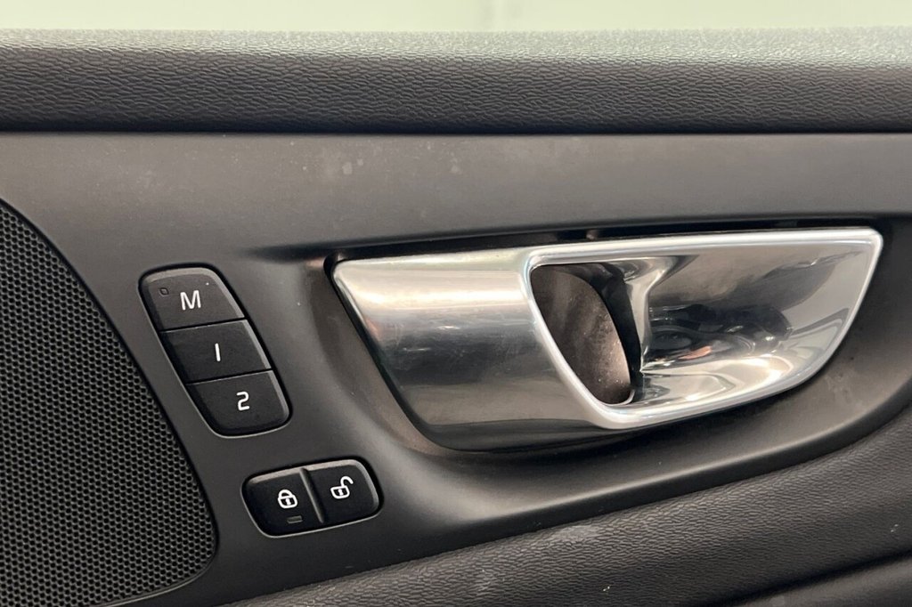 Used Volvo V60 2022 for sale - 77452170: Photo 38