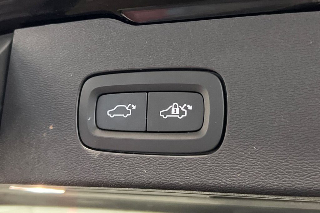 Used Volvo V60 2022 for sale - 77452170: Photo 44