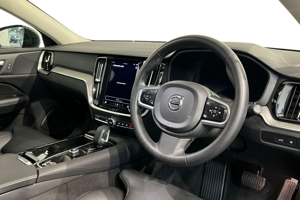 Used Volvo V60 2022 for sale - 77452170: Photo 9