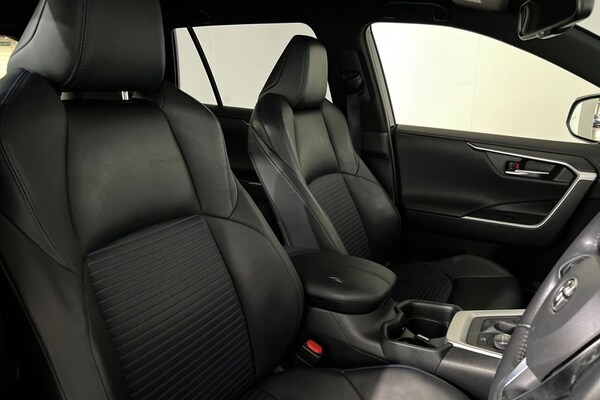 Used Toyota RAV4 2020 for sale - 75242771: Photo 23