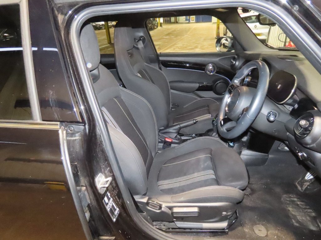 Used MINI Hatch 2022 for sale - 77719921: Photo 10