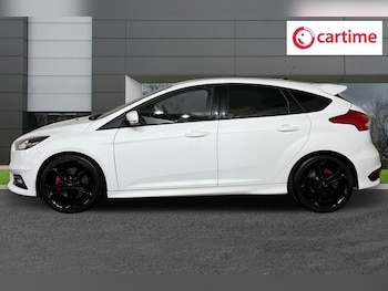 Used Ford Focus 2017 for sale - 75876446: Photo