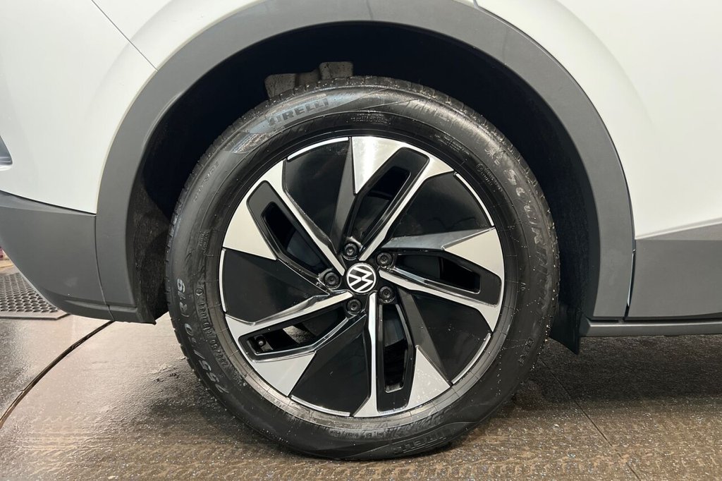 Used Volkswagen ID.4 2023 for sale - 77139434: Photo 14