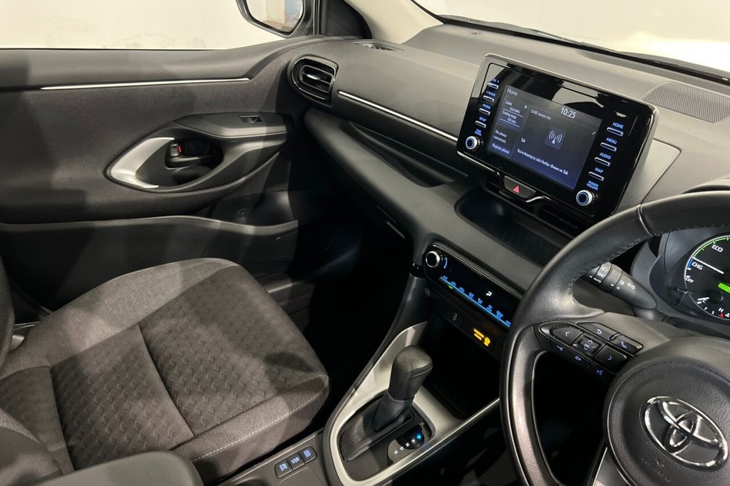 Used Toyota Yaris 2023 for sale - 75966823: Photo 32