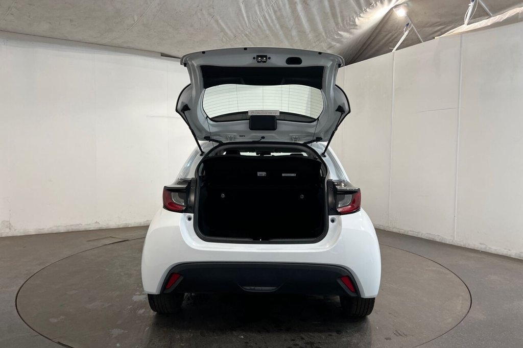 Used Toyota Yaris 2023 for sale - 75966823: Photo 37