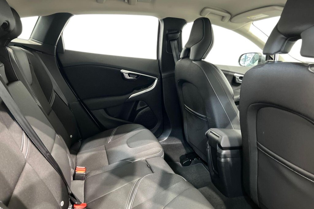 Used Volvo V40 2019 for sale - 77408444: Photo 10