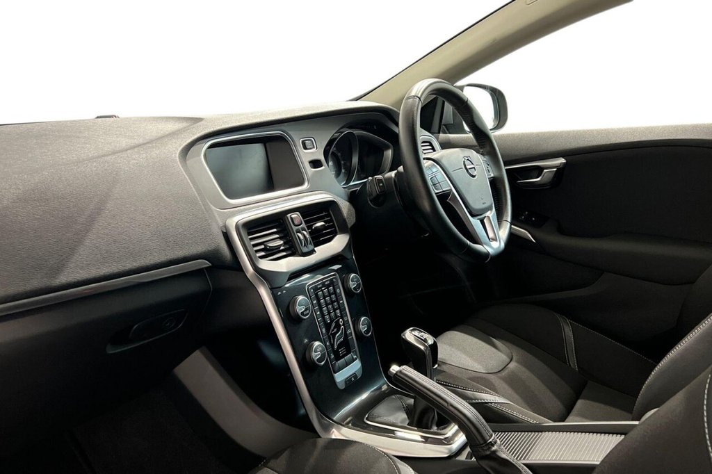 Used Volvo V40 2019 for sale - 77408444: Photo 11