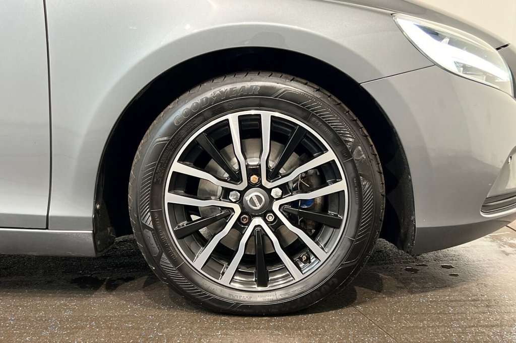 Used Volvo V40 2019 for sale - 77408444: Photo 14