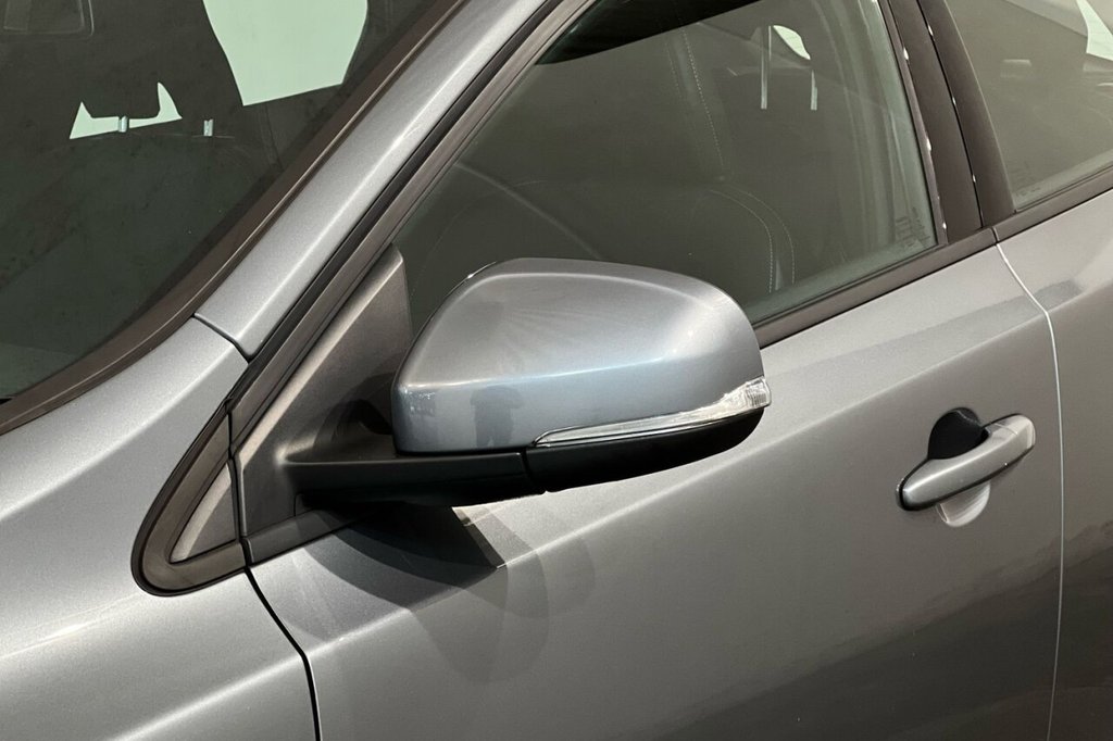 Used Volvo V40 2019 for sale - 77408444: Photo 17