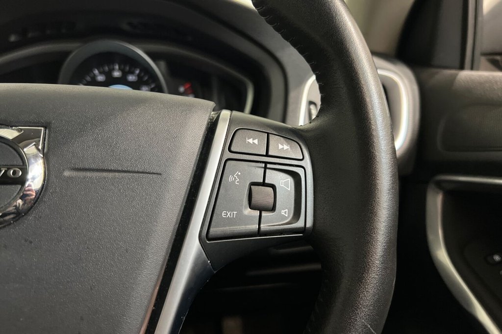 Used Volvo V40 2019 for sale - 77408444: Photo 26