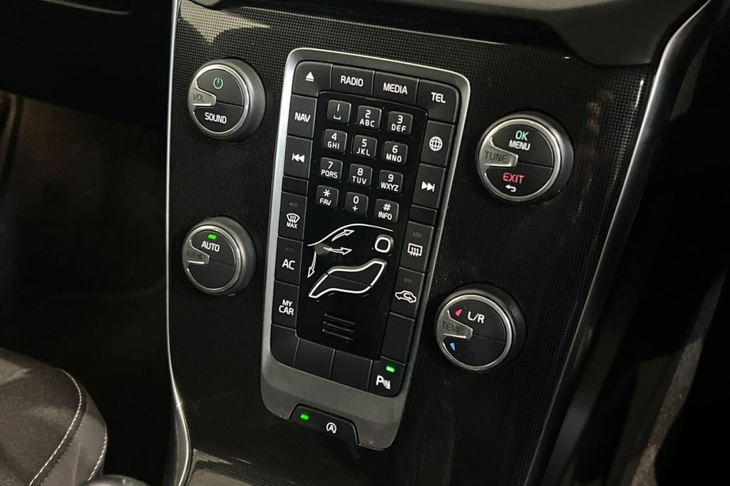 Used Volvo V40 2019 for sale - 77408444: Photo 35