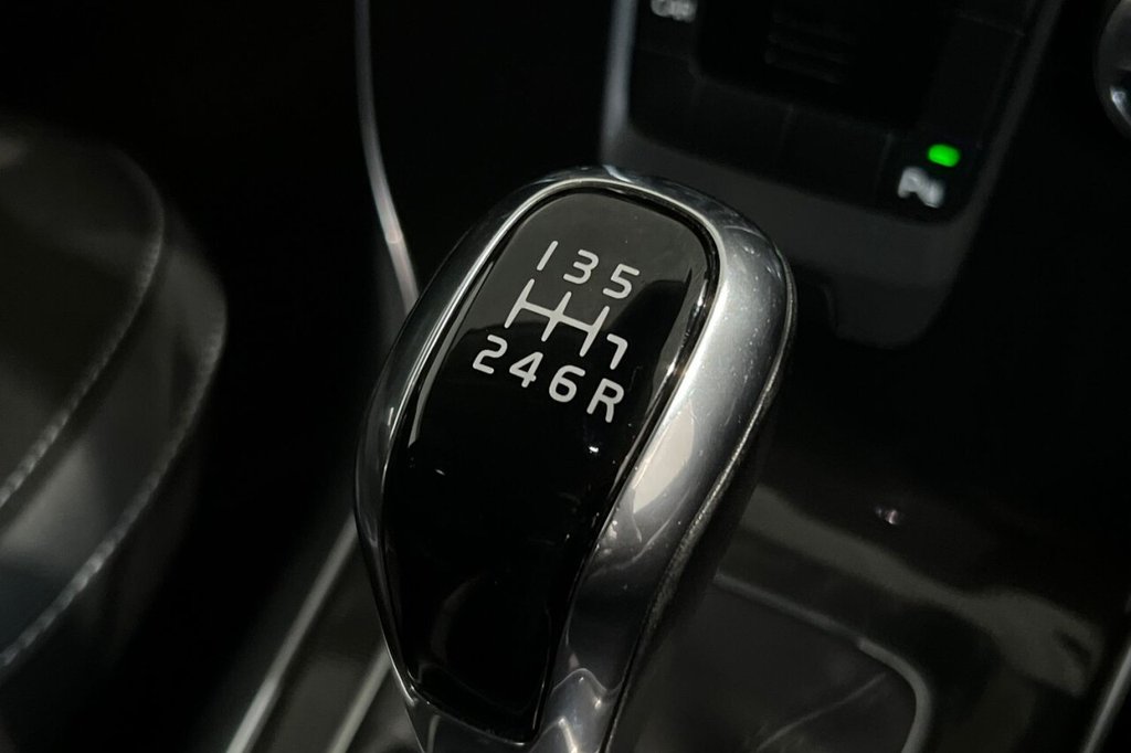 Used Volvo V40 2019 for sale - 77408444: Photo 36