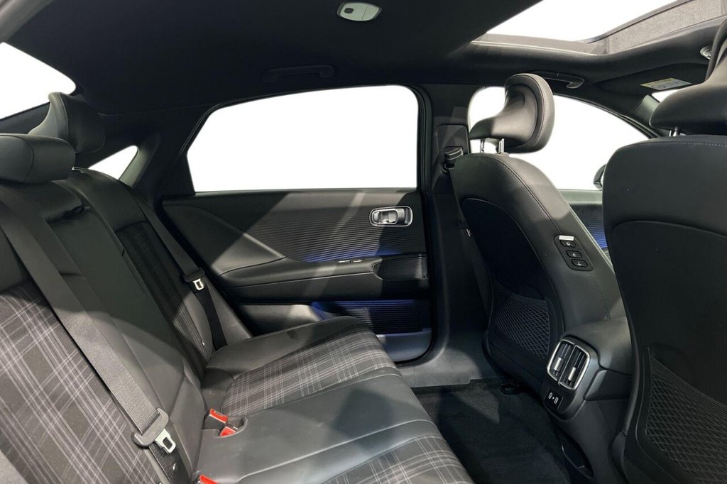 Used Hyundai IONIQ 6 2023 for sale - 76367621: Photo 10
