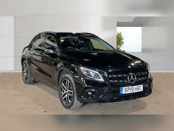 Used Mercedes-Benz GLA 2019 for sale - 79659360: Photo