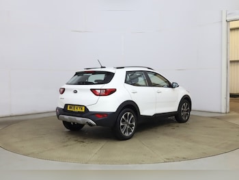 Used Kia Stonic 2018 for sale - 78288374: Photo