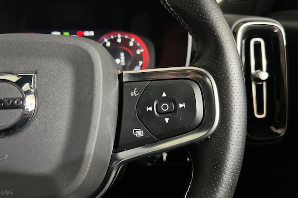 Used Volvo XC40 2020 for sale - 76266544: Photo 27