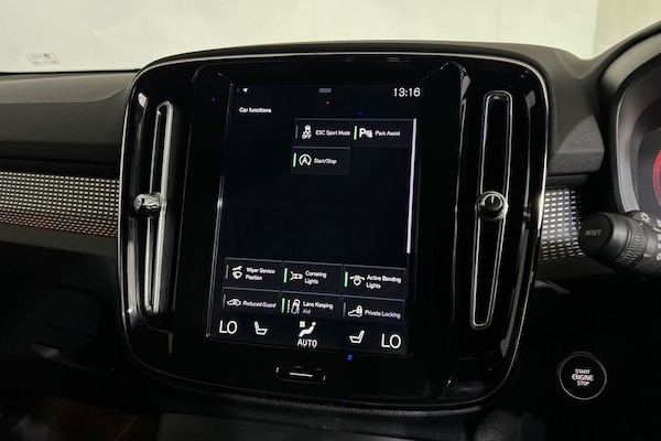 Used Volvo XC40 2020 for sale - 76266544: Photo 32