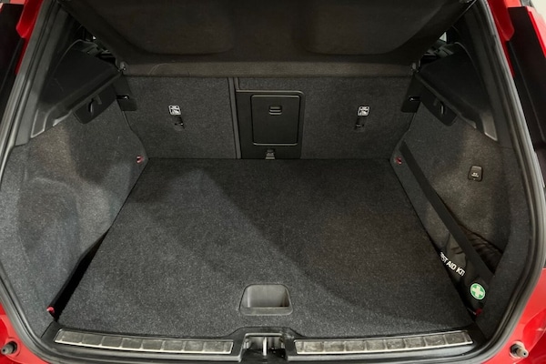 Used Volvo XC40 2020 for sale - 76266544: Photo 42