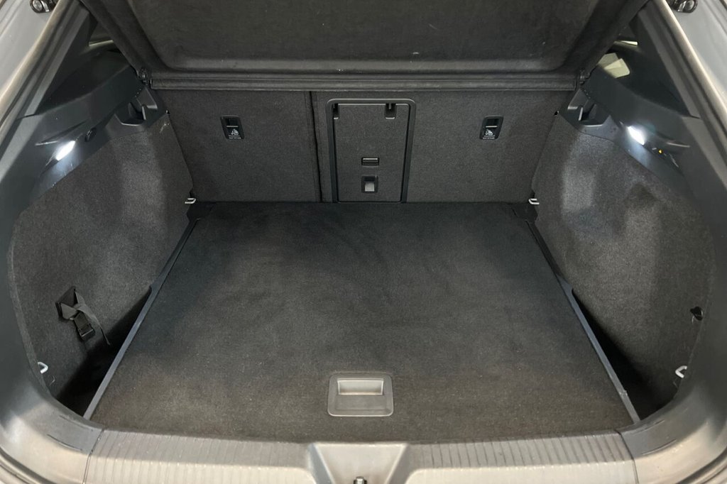 Used Volkswagen ID.4 2021 for sale - 76256353: Photo 40