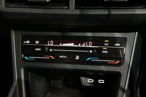 Used Volkswagen Polo 2024 for sale - 75025138: Photo 33