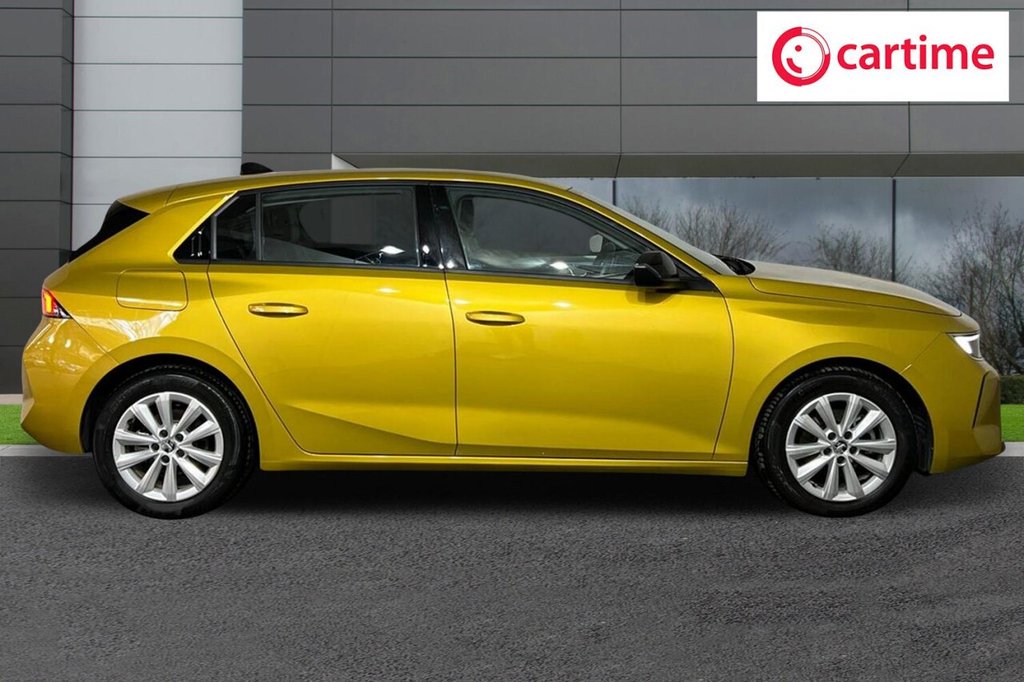 Used Vauxhall Astra 2022 for sale - 76010143: Photo 2