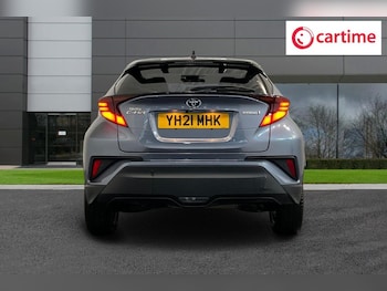 Used Toyota C-HR 2021 for sale - 76380101: Photo