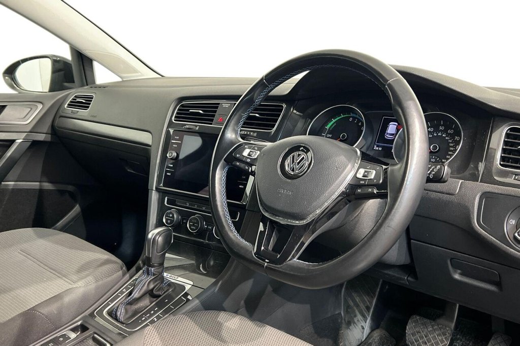 Used Volkswagen Golf 2020 for sale - 77904656: Photo 9